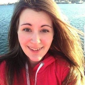 Meet your Posher, Ella